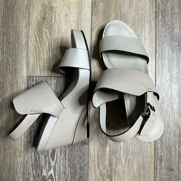 Naked Feet Gray  leather wedge sandals size 10 - Picture 8 of 11